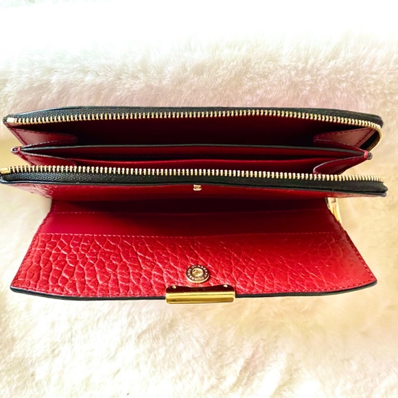 Burberry Wallet Cherry Color 🍒 - Picture 6 of 10